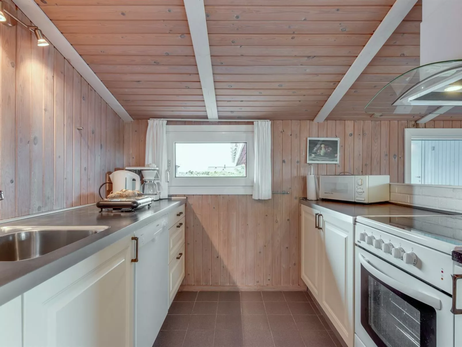 "Mogens" -  from the sea-Dedans