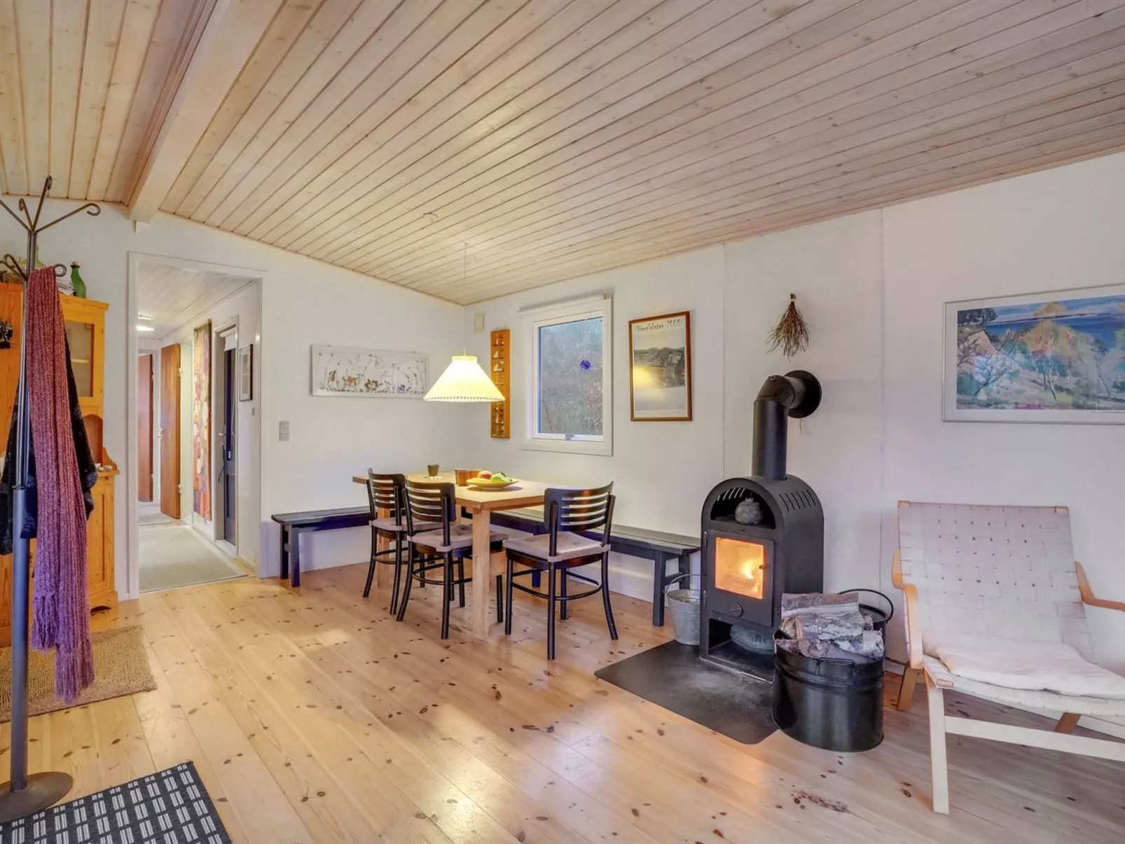 "Akke" - 150m to the fjord-Inside