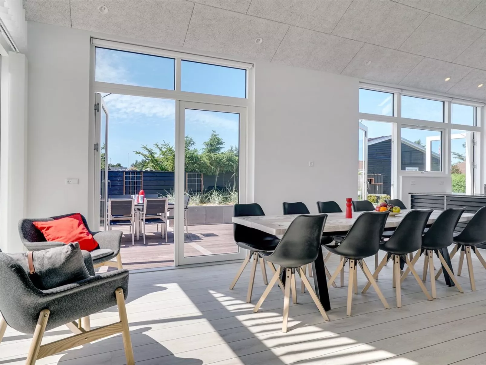 "Erk" - 700m from the sea-Inside