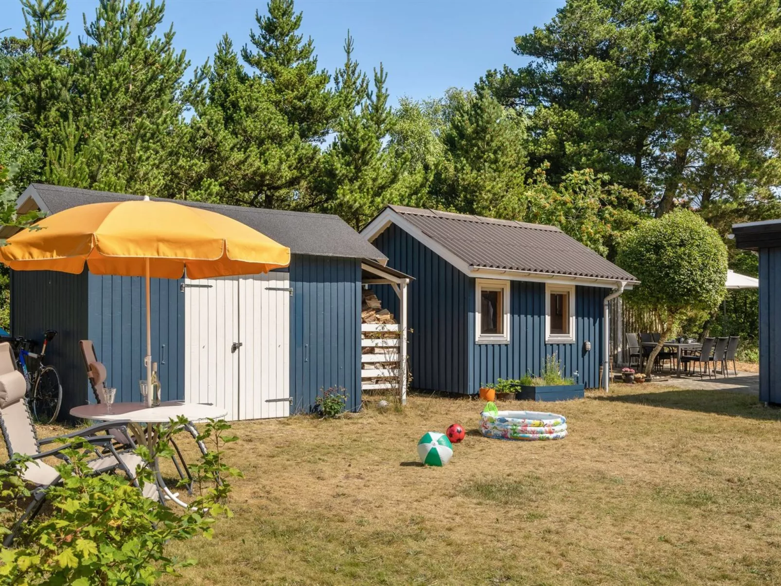 "Sebastian" - 100m to the fjord-Outside