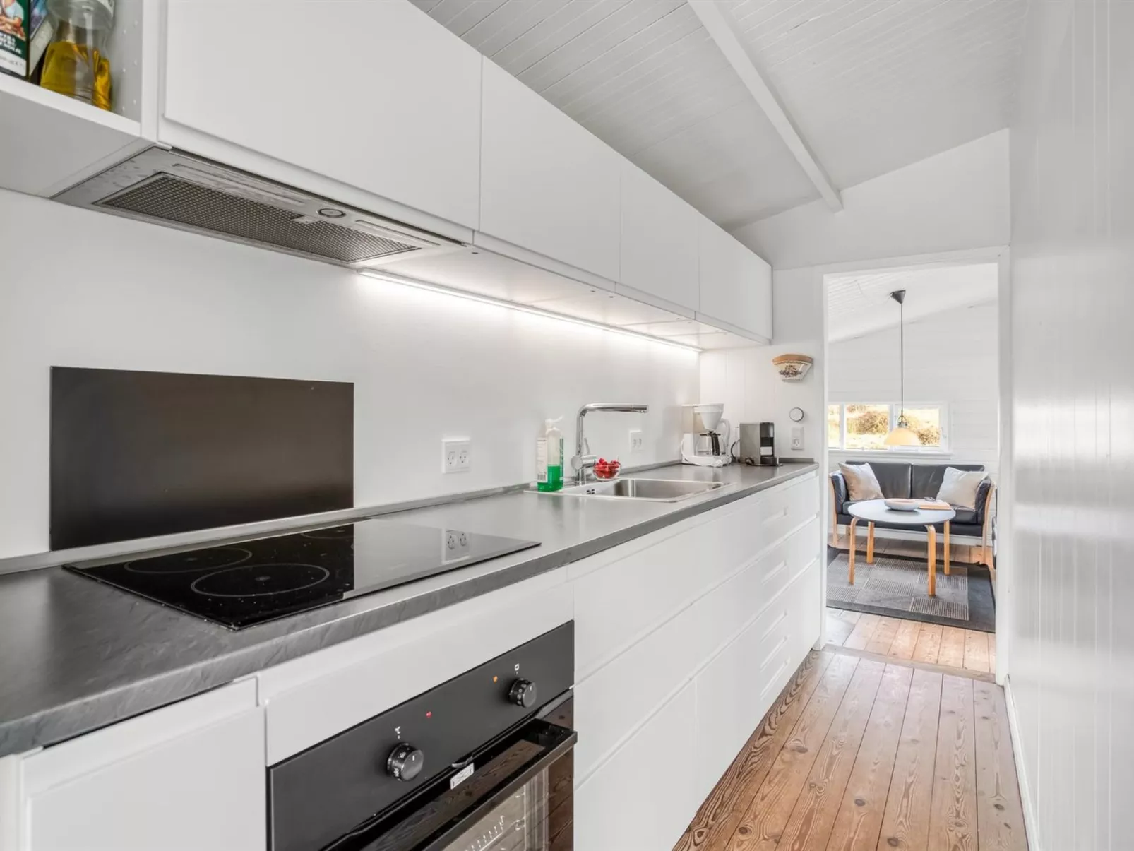 "Heinke" - 2km from the sea-Dedans