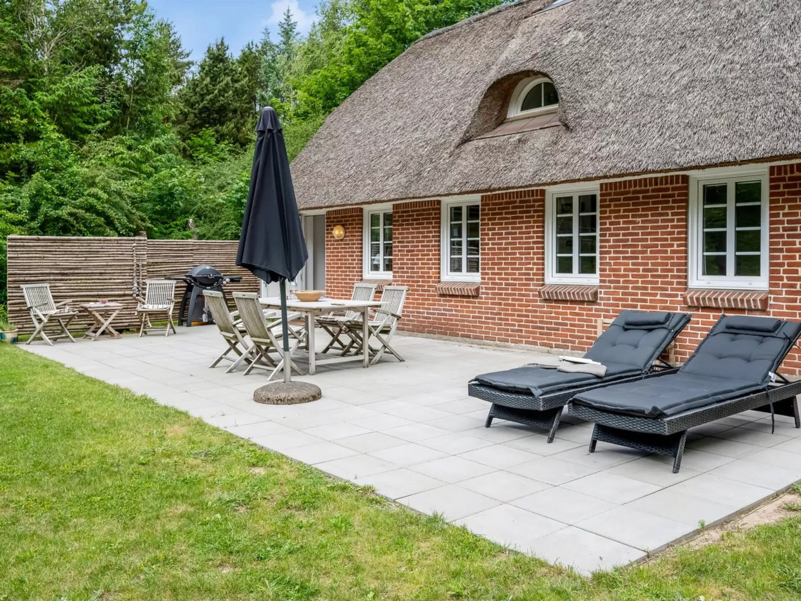 "Alkil" - 1.7km from the sea-Outside