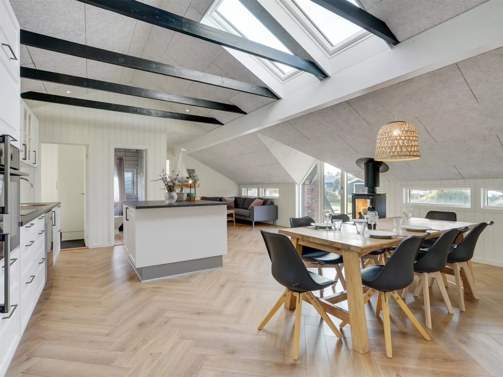 "Ellenora" - 1km from the sea-Inside