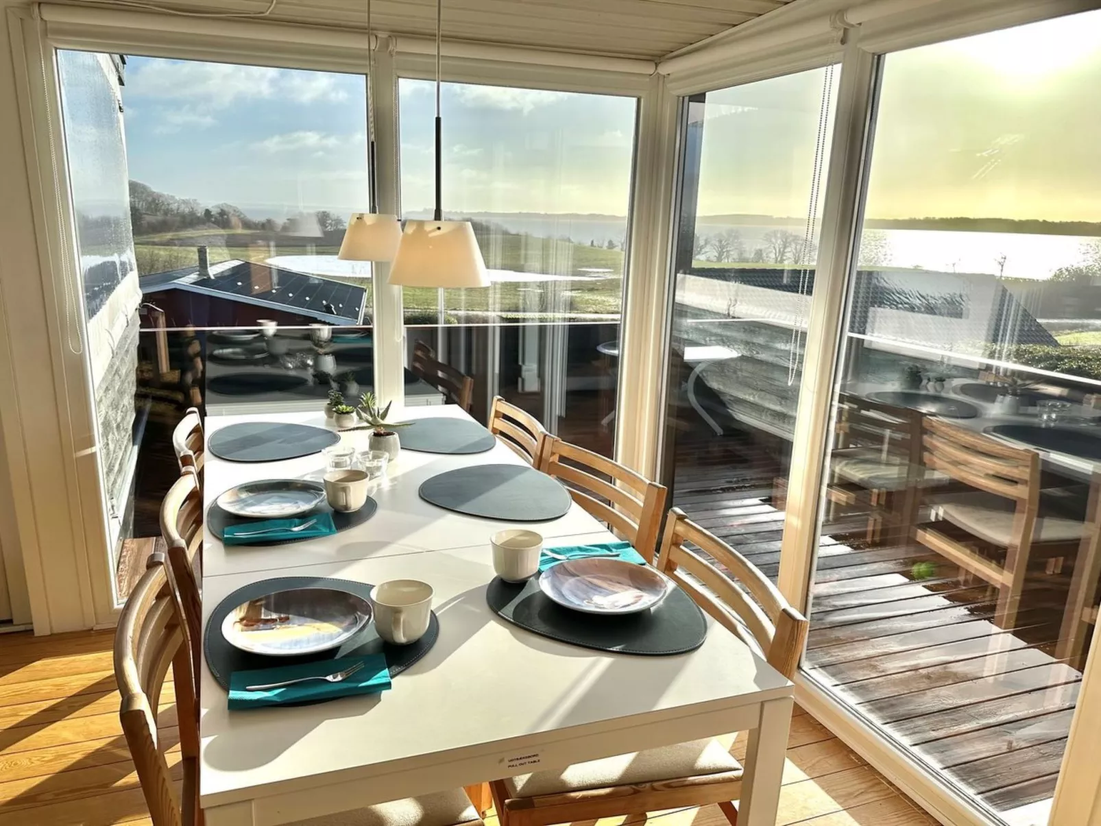 "Axeln" - 300m to the fjord-Inside