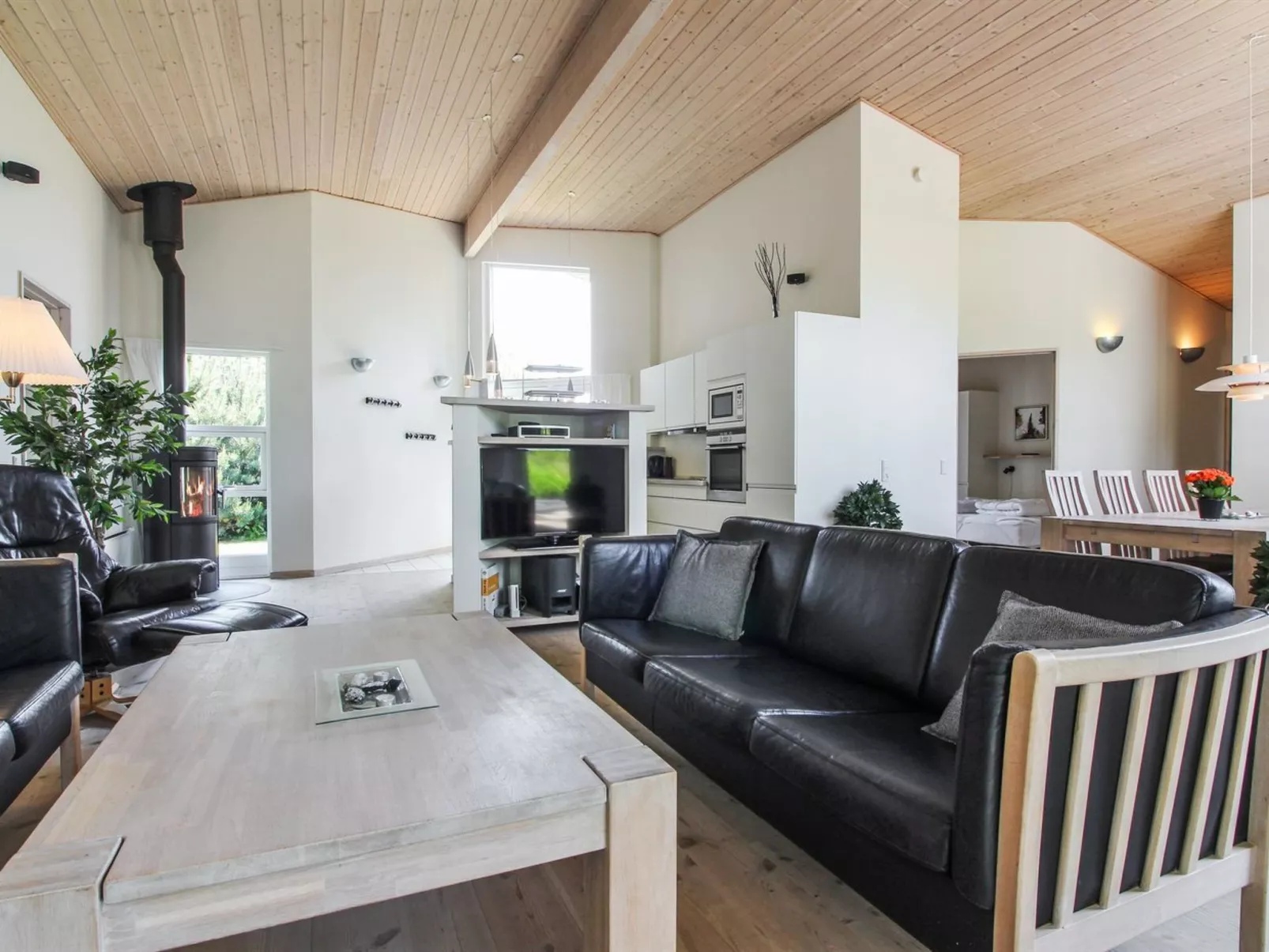 "Elicia" - 950m from the sea-Drinnen