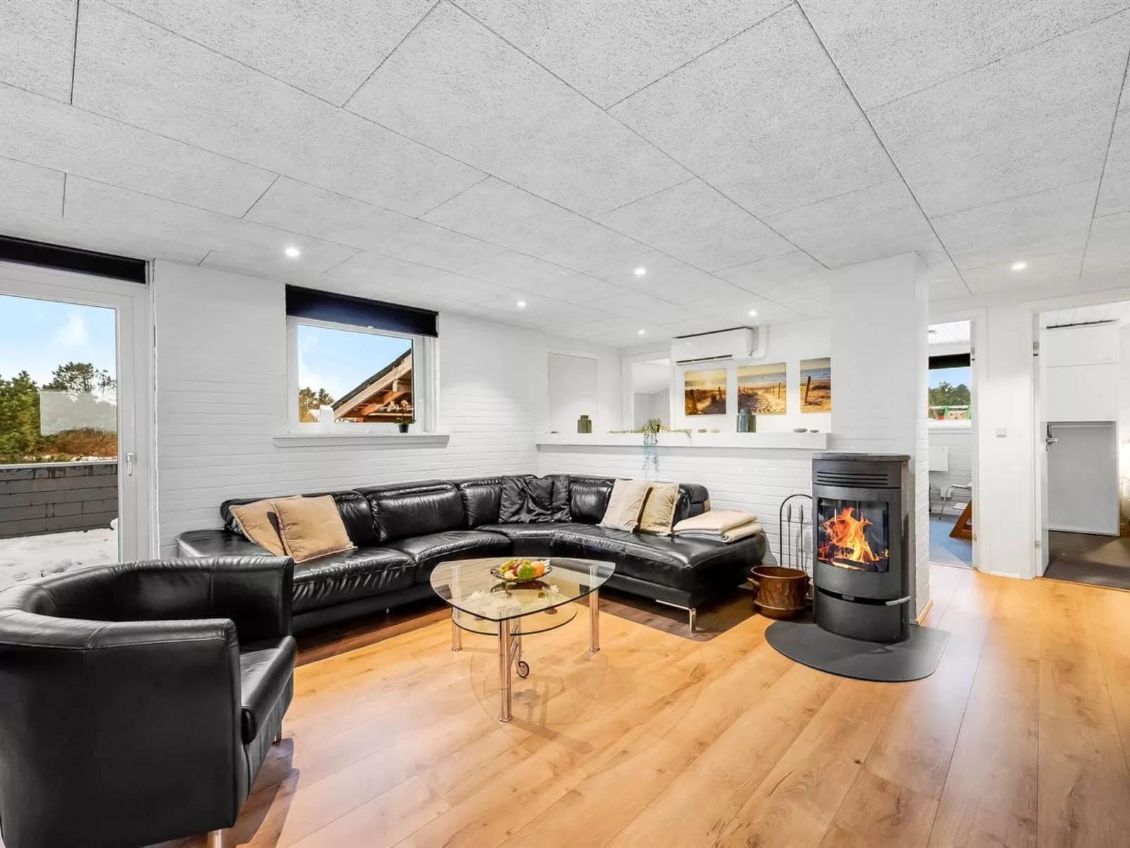 "Sissan" - 900m from the sea-Drinnen