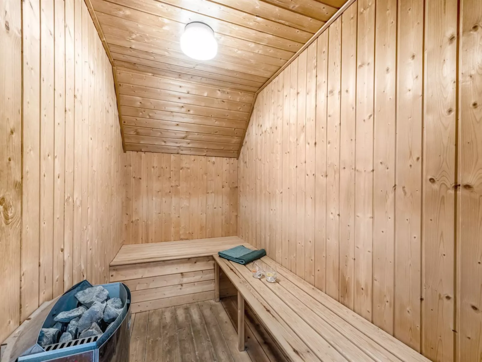 "Hedi" - 900m from the sea-Inside