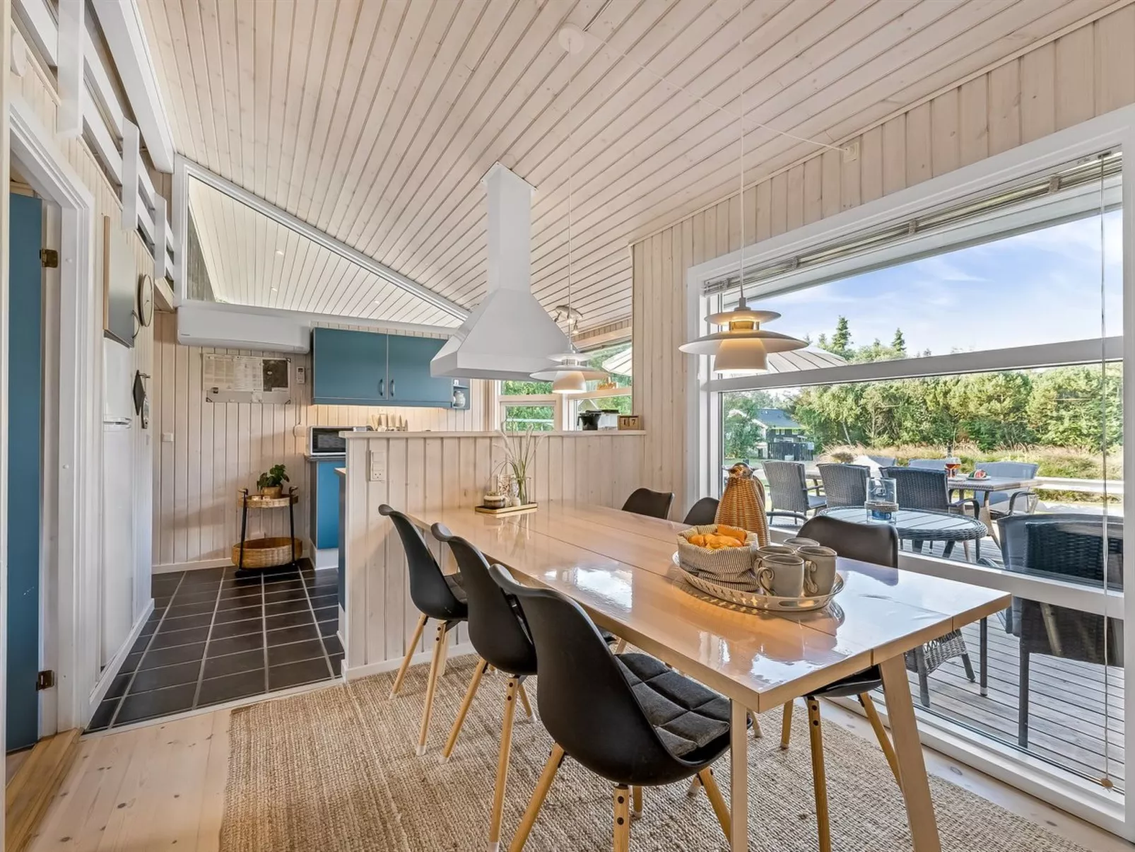 "Sviðandi" - 1.5km from the sea-Drinnen