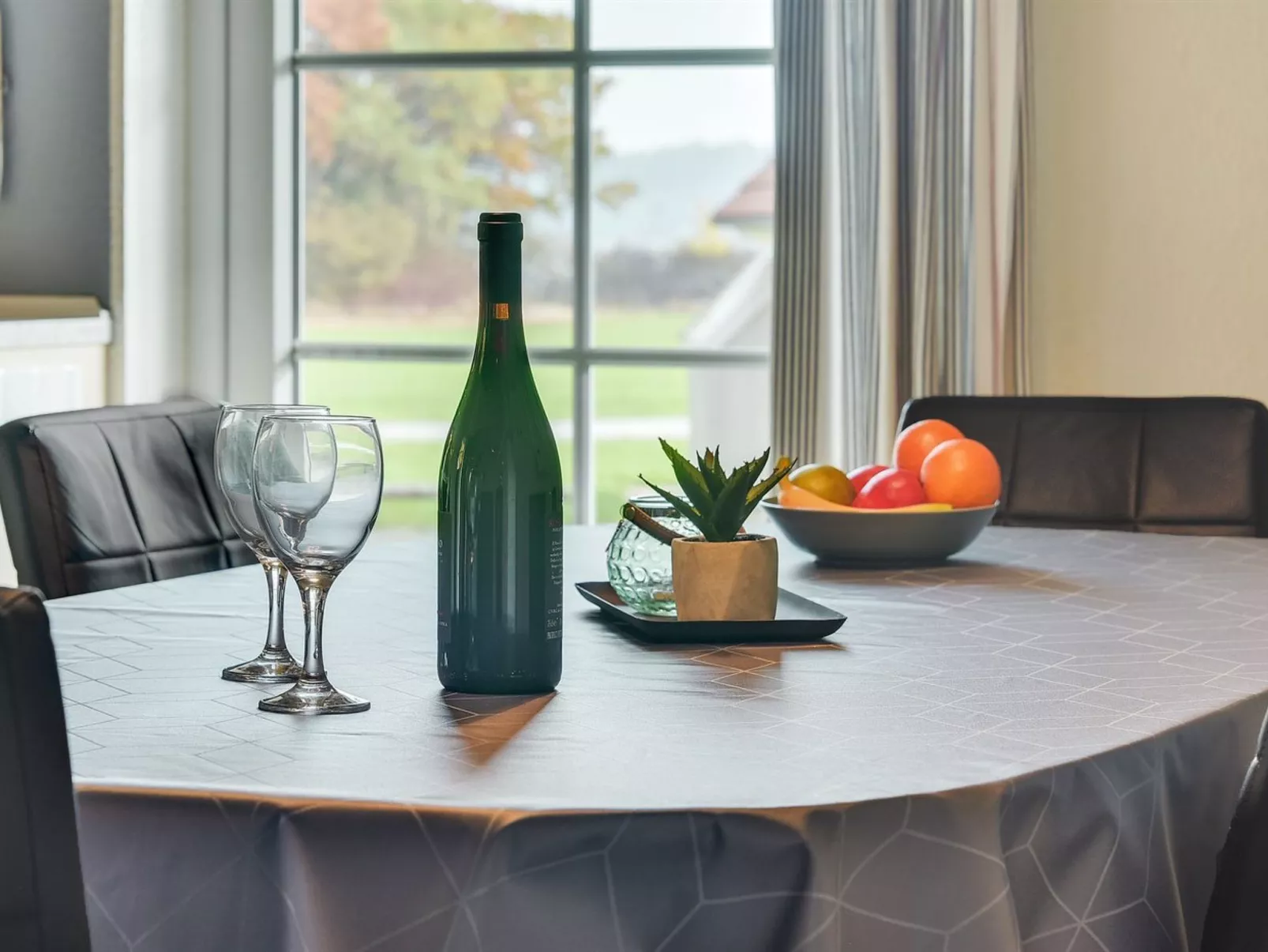 "Babette" - 75m to the fjord-Drinnen