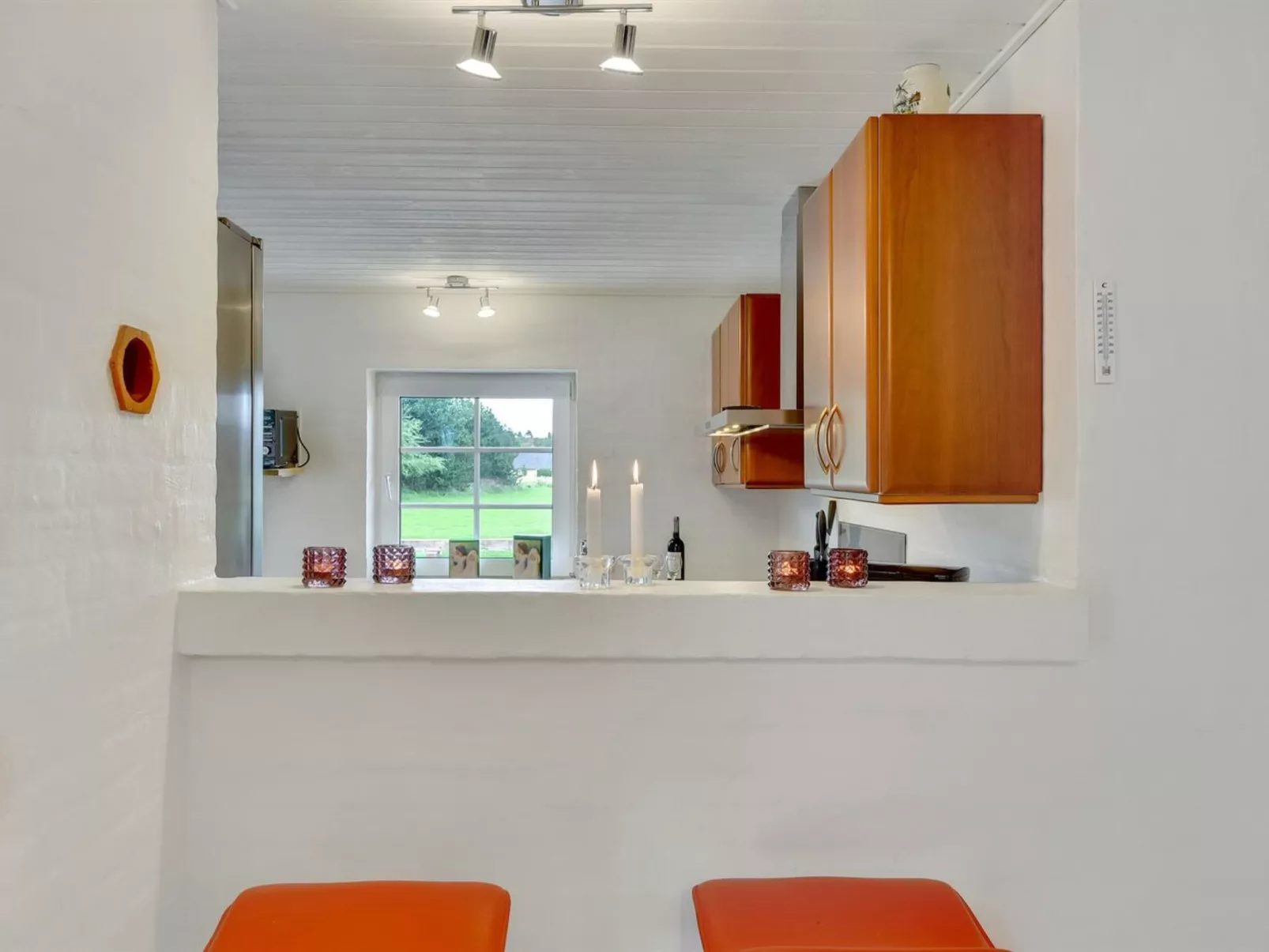 "Jorkin" - 1.8km from the sea-Inside