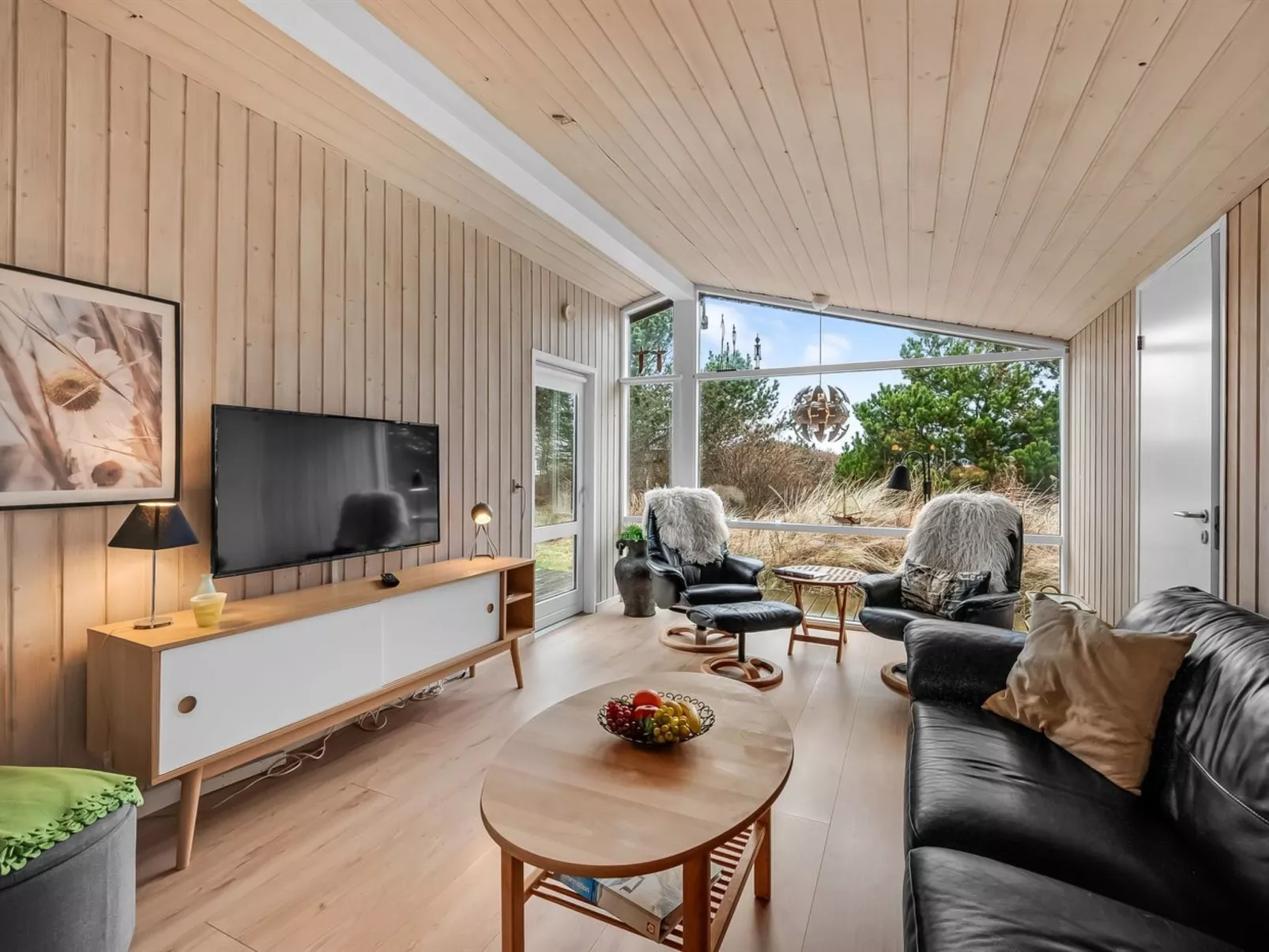 "Julan" - 600m from the sea-Drinnen