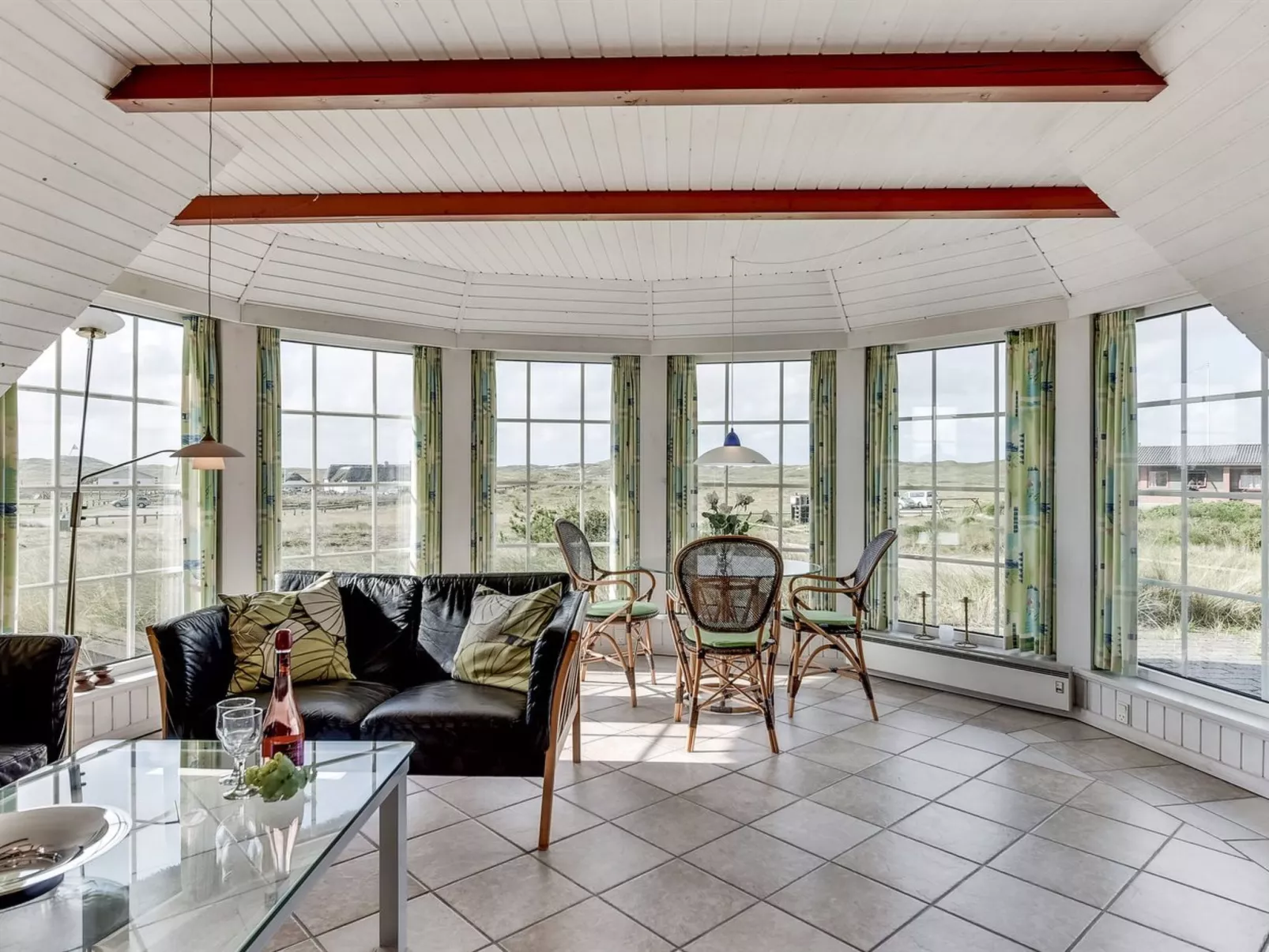 "Aslaug" - 500m from the sea-Inside