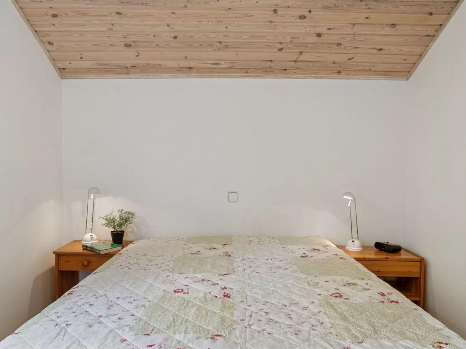 "Merit" - 800m from the sea-Drinnen