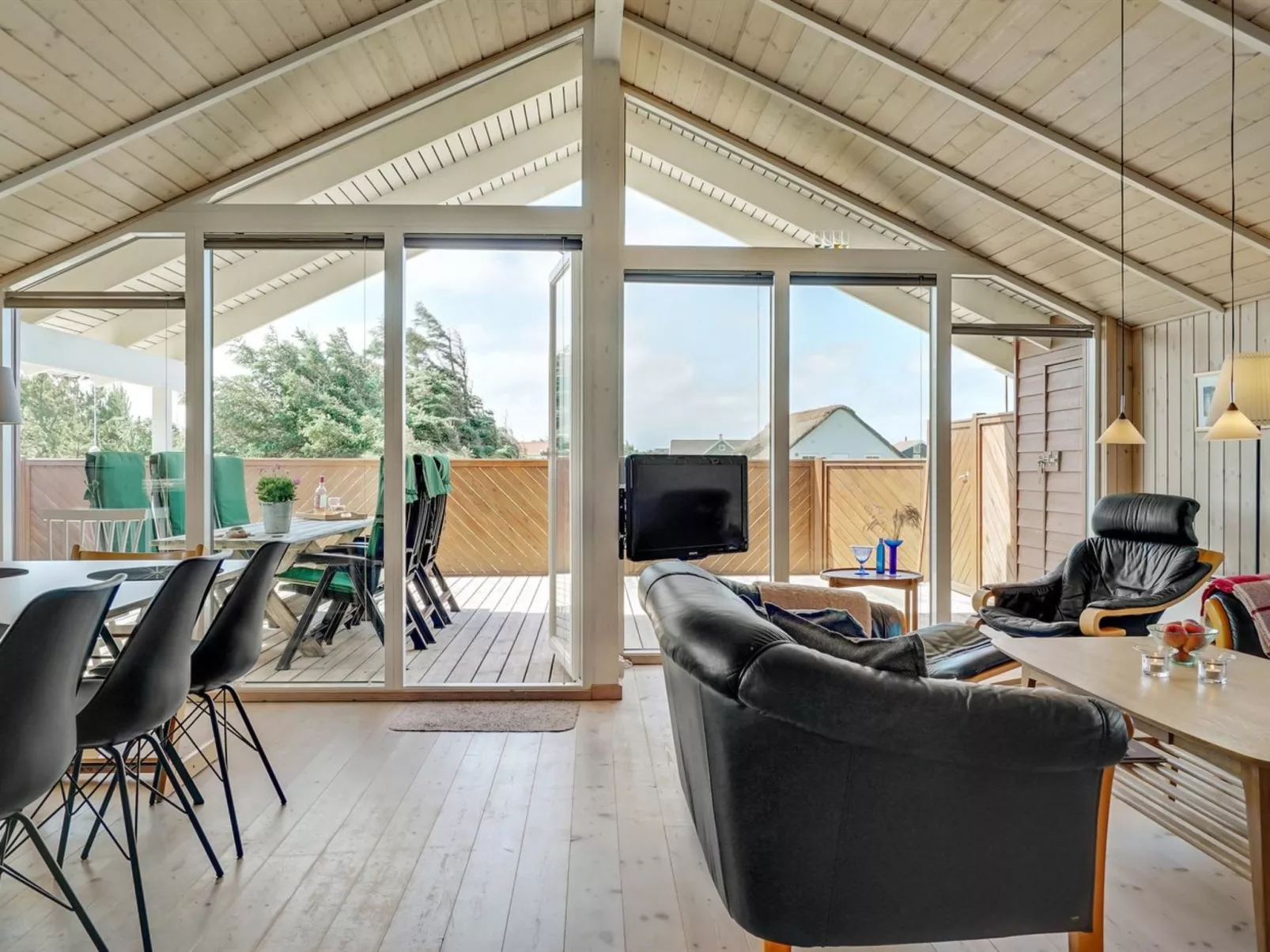 "Horsten" - 350m from the sea-Drinnen