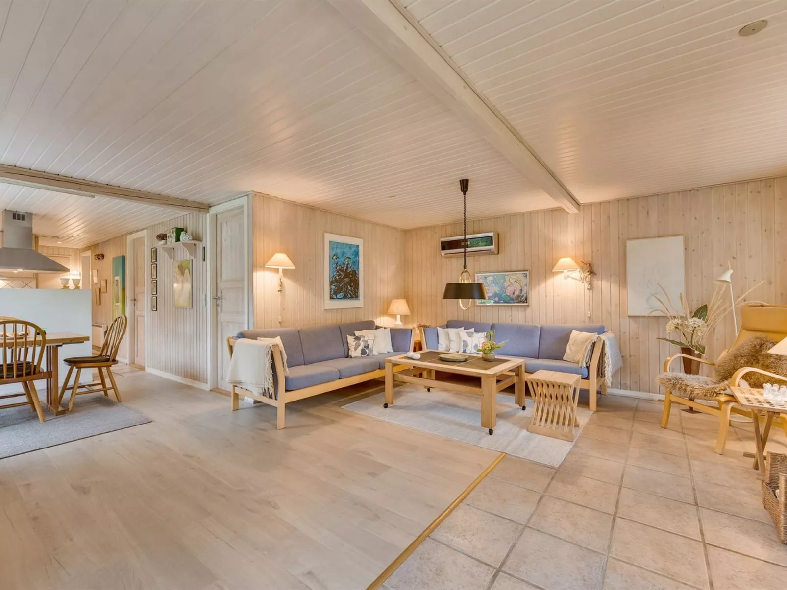 "Arnelung" - 1.9km from the sea-Dedans