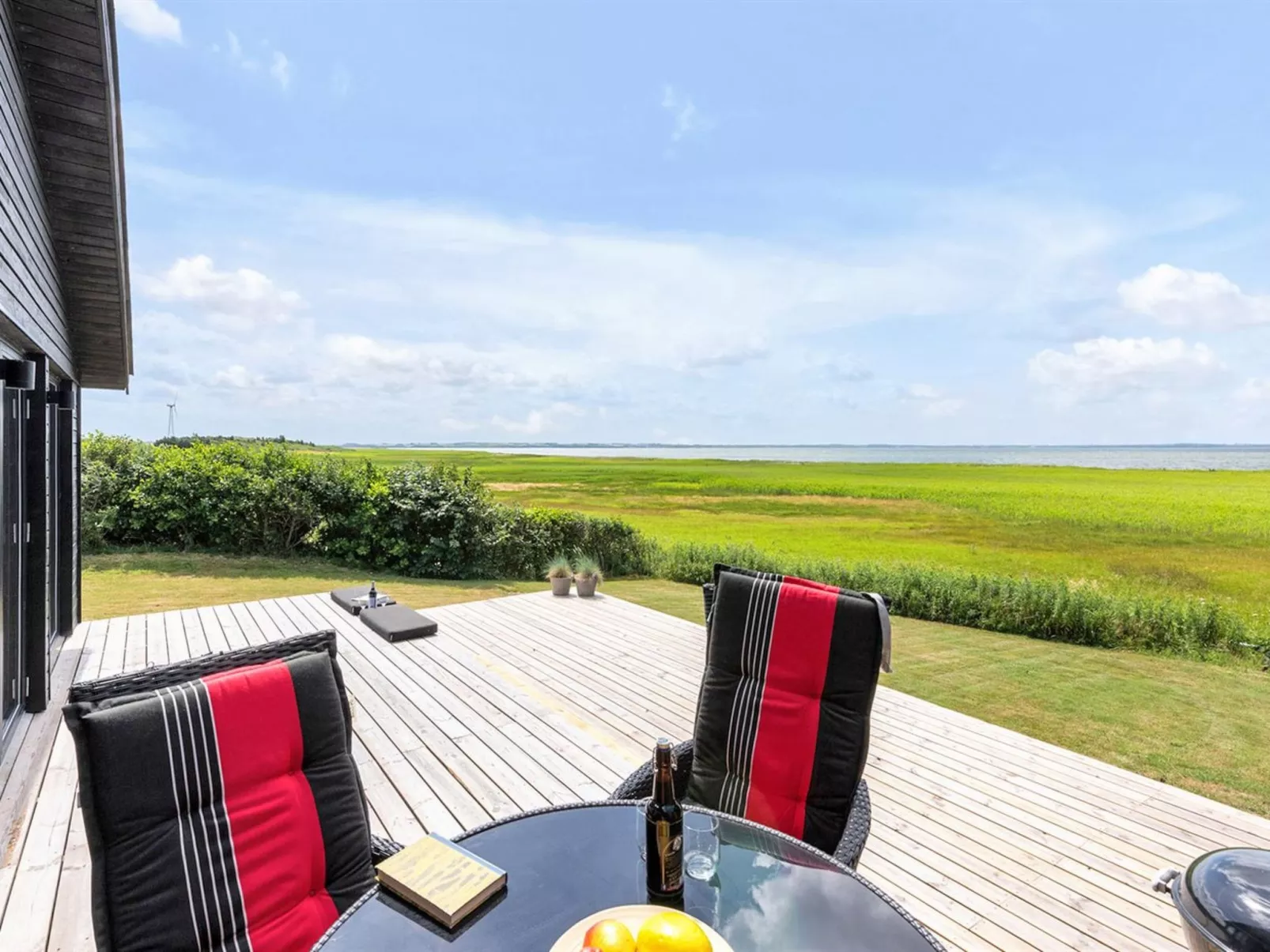 "Aslag" - 150m to the fjord-Draußen