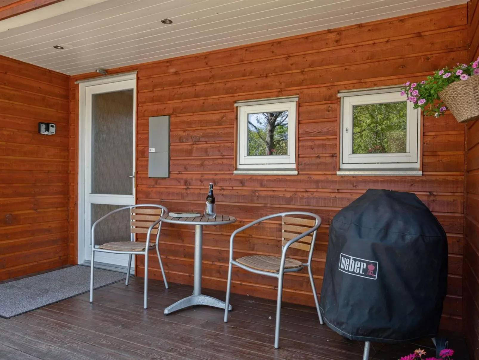 "Ebbi" - 36km from the sea-Outside