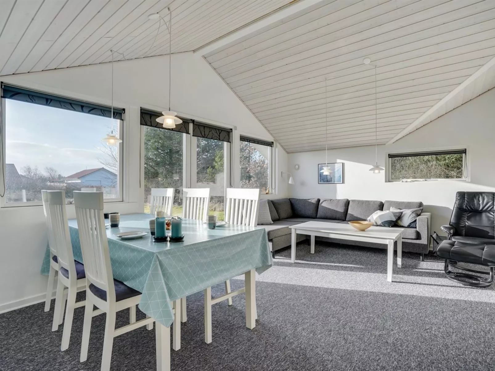 "Ingward" - 300m to the fjord-Dedans