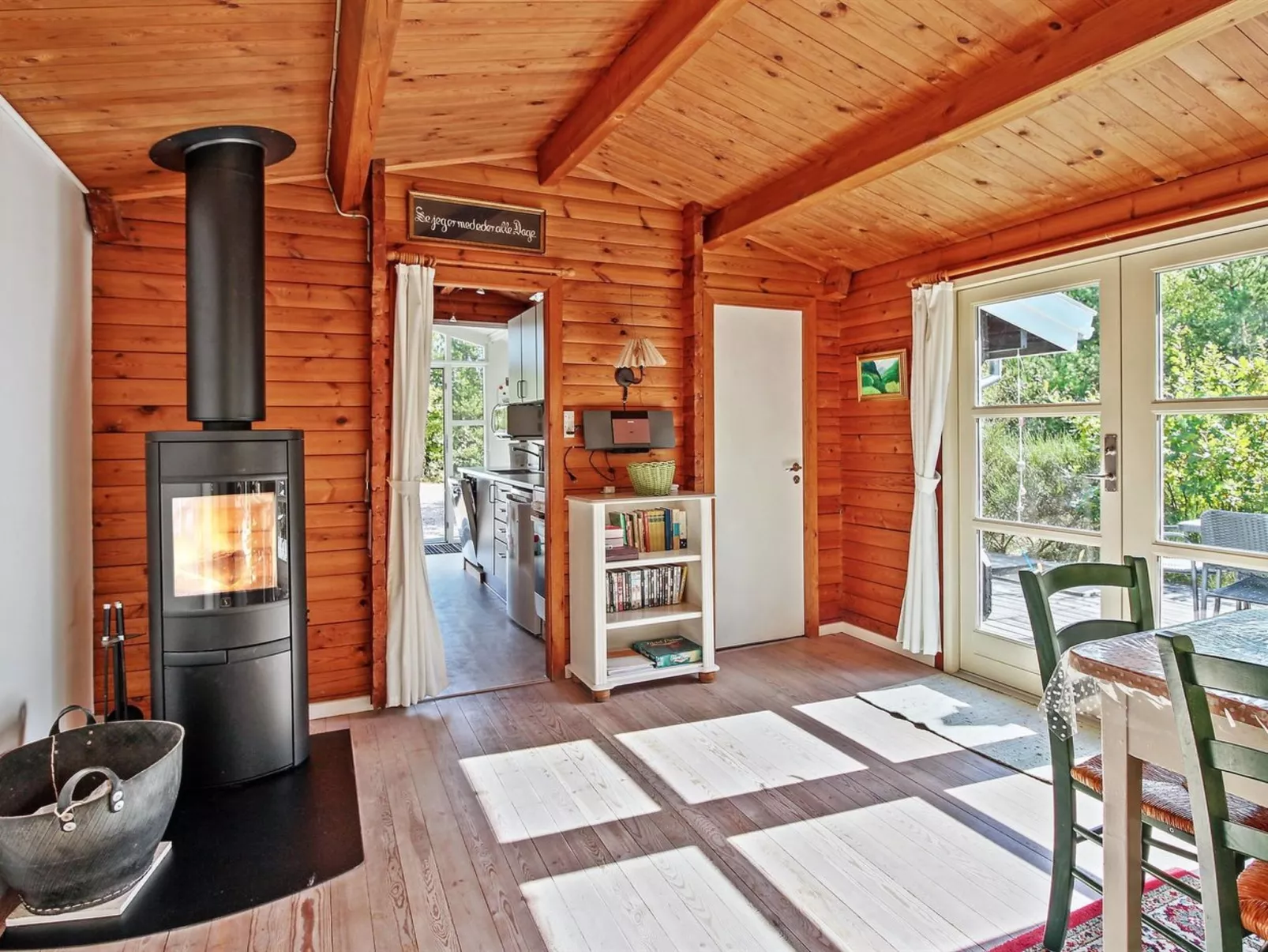 "Florense" - 2.5km from the sea-Inside