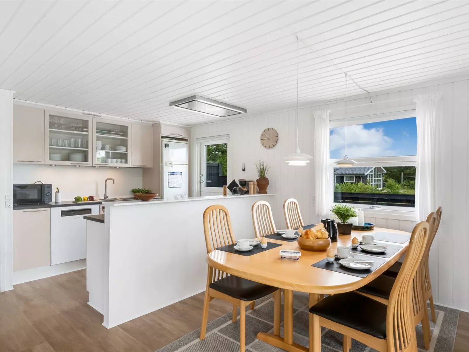 "Bentine" - 400m from the sea-Dedans