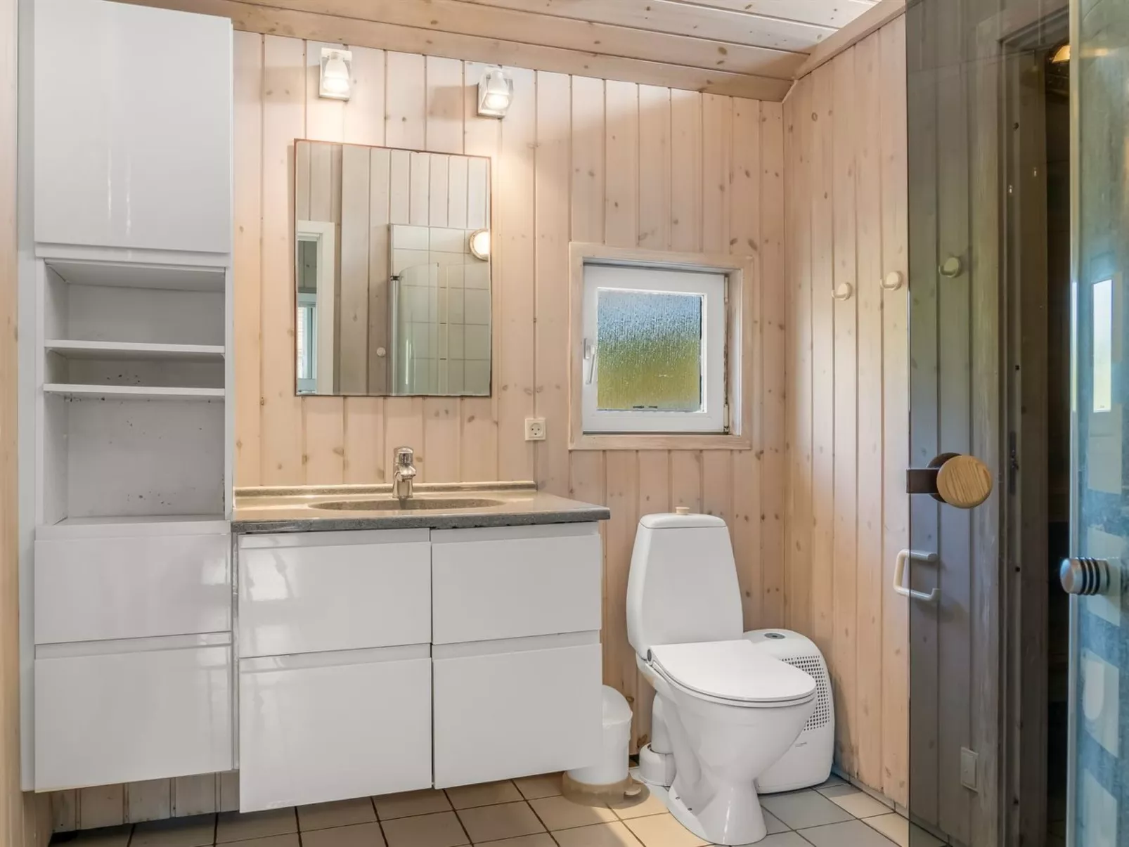 "Mechthild" - 2.7km from the sea-Drinnen