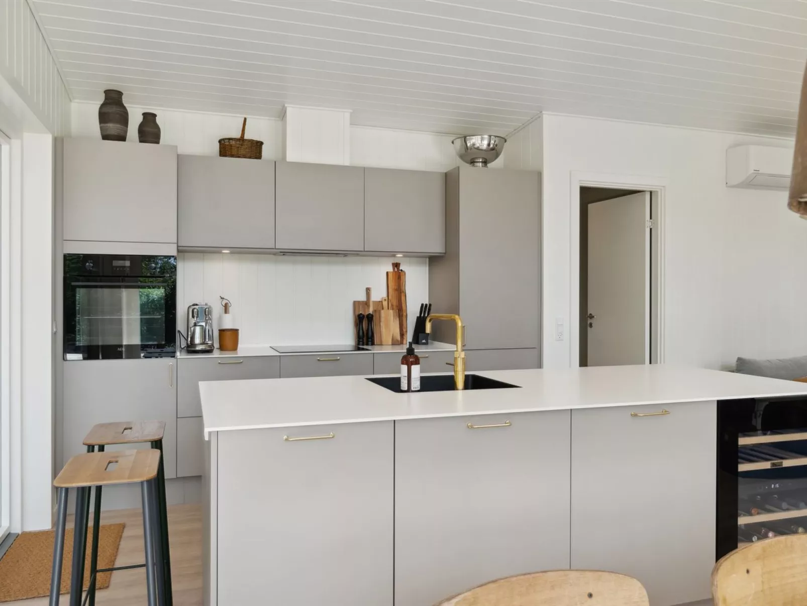 "Tinja" - 900m from the sea-Inside