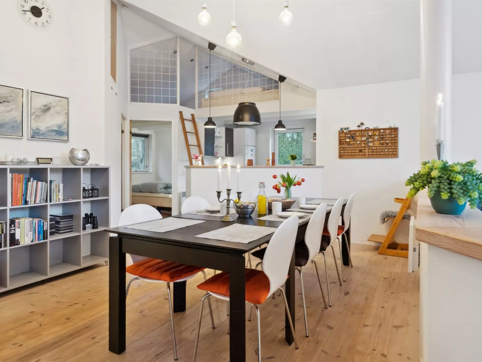 "Guri" - 600m to the fjord-Dedans