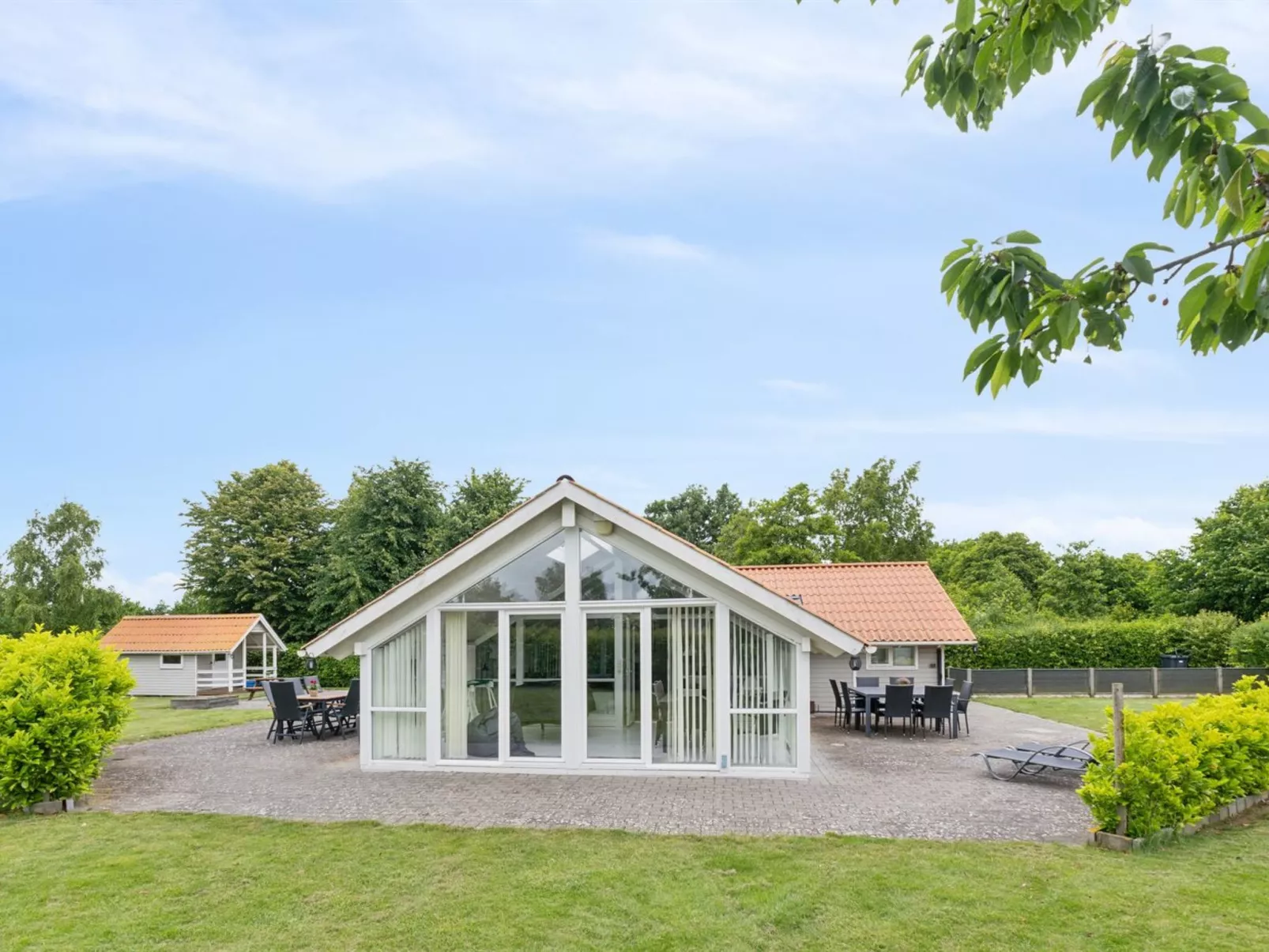 "Chrisse" - 250m from the sea-Outside