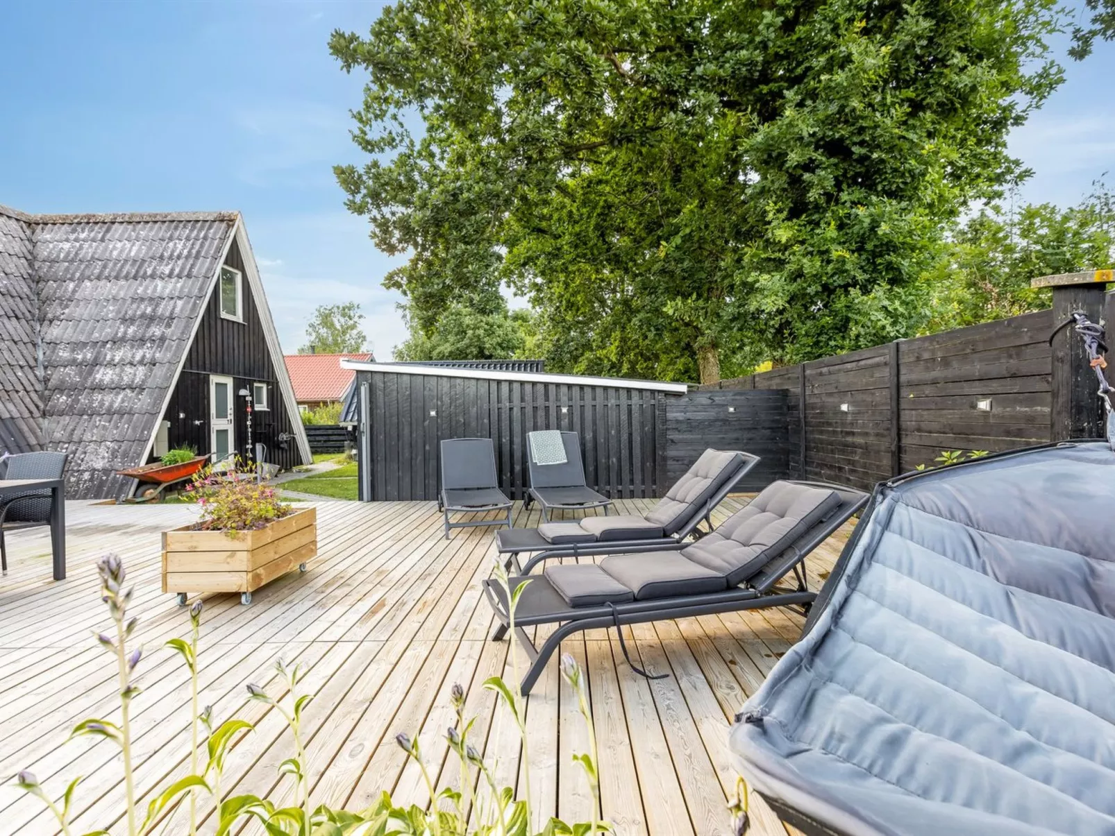 "Hunding" - 600m from the sea-Dehors