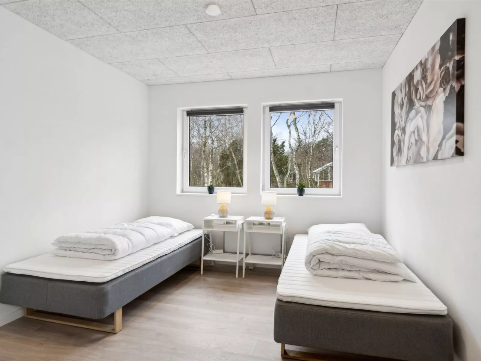 "Thorbiorn" -  from the sea-Drinnen