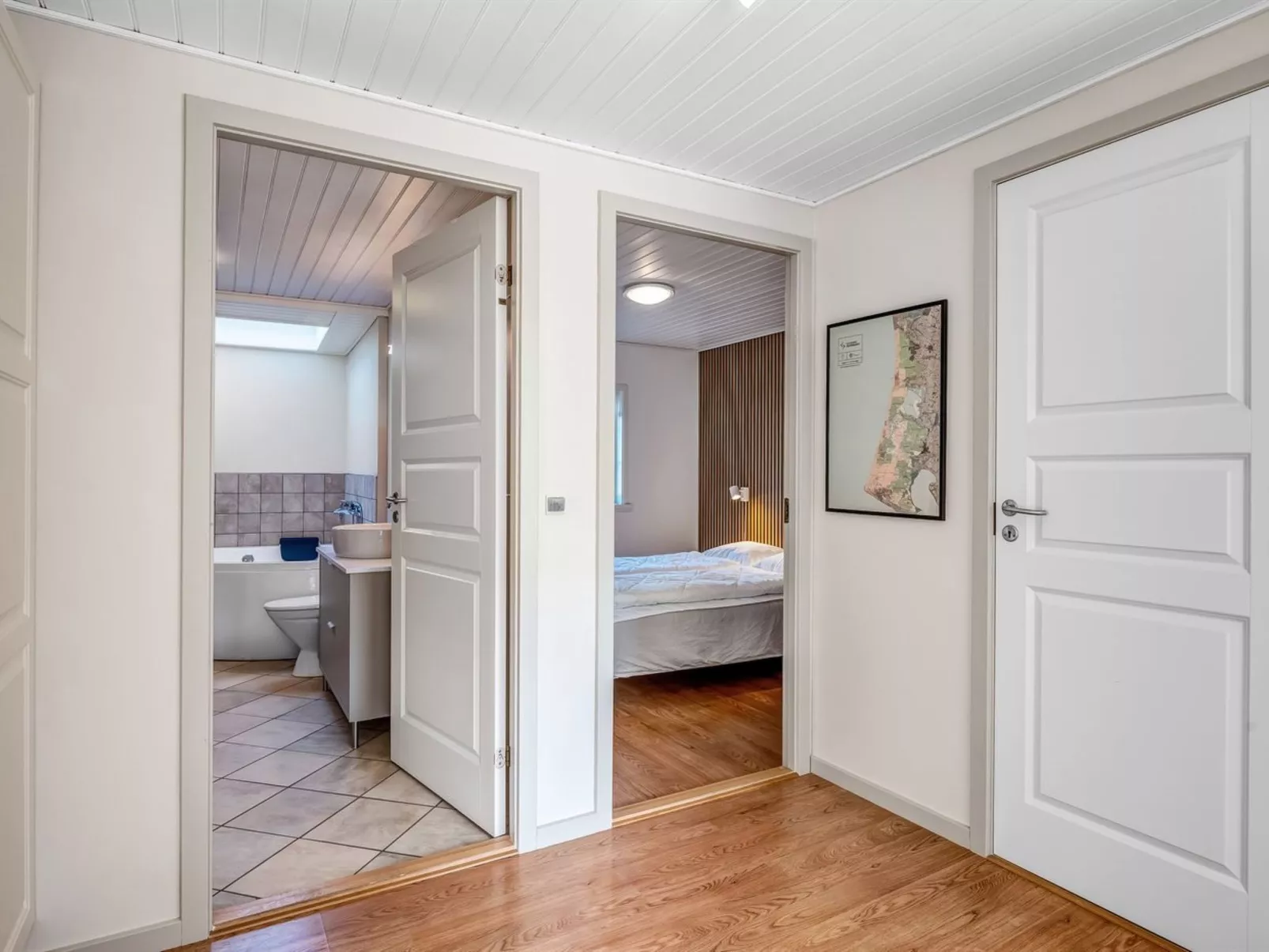 "Soile" - 12km from the sea-Dedans