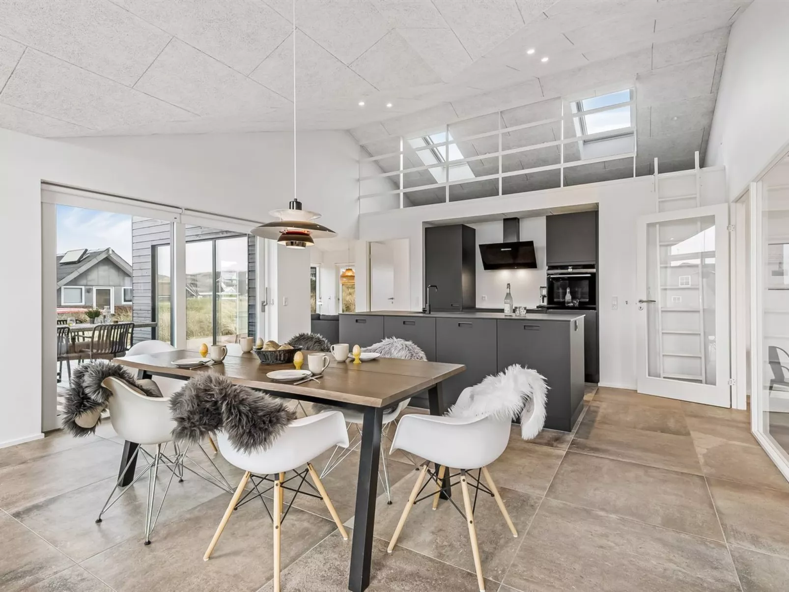 "Chenoa" - 350m from the sea-Dedans