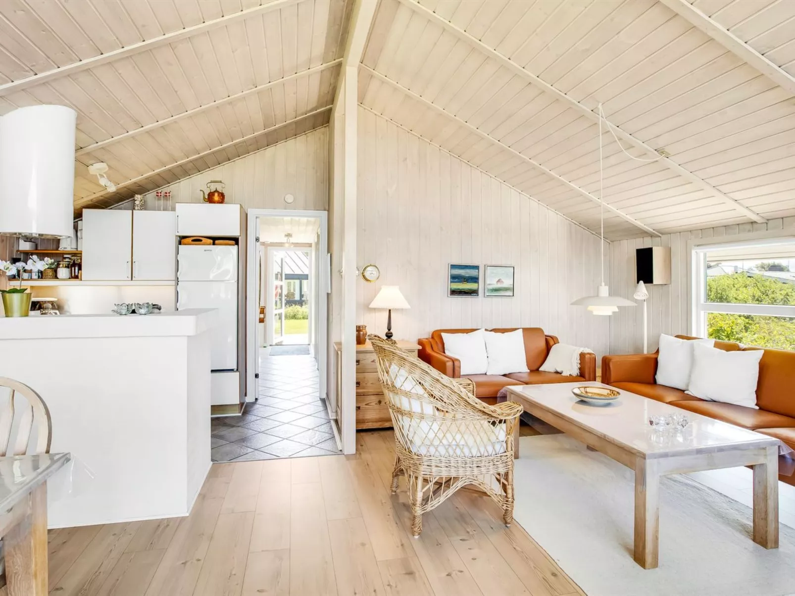 "Hariet" - 300m from the sea-Drinnen