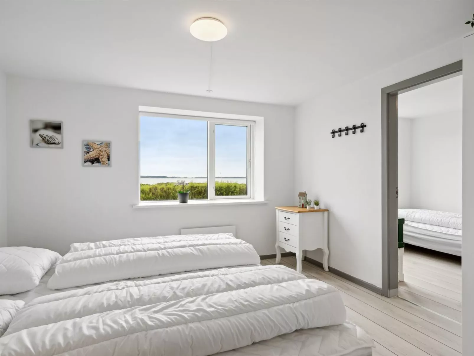 "Sira" - 25m from the sea-Inside