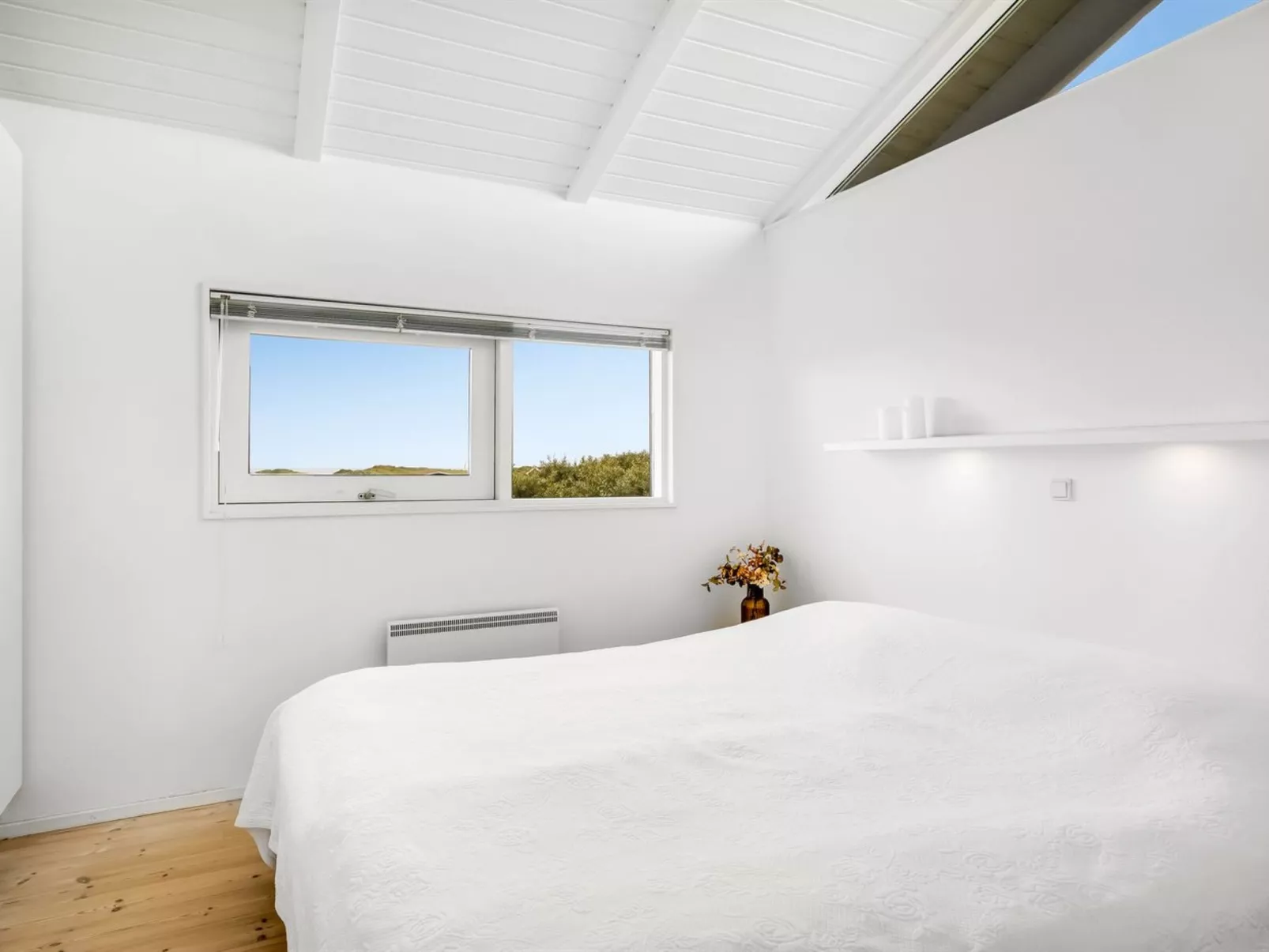 "Nuka" - 400m from the sea-Dedans