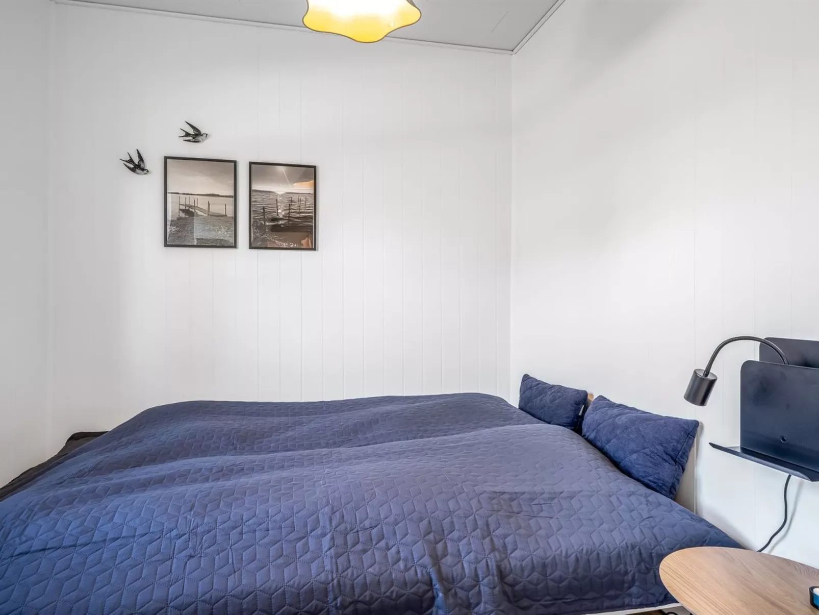 "Karmen" - 250m to the fjord-Inside