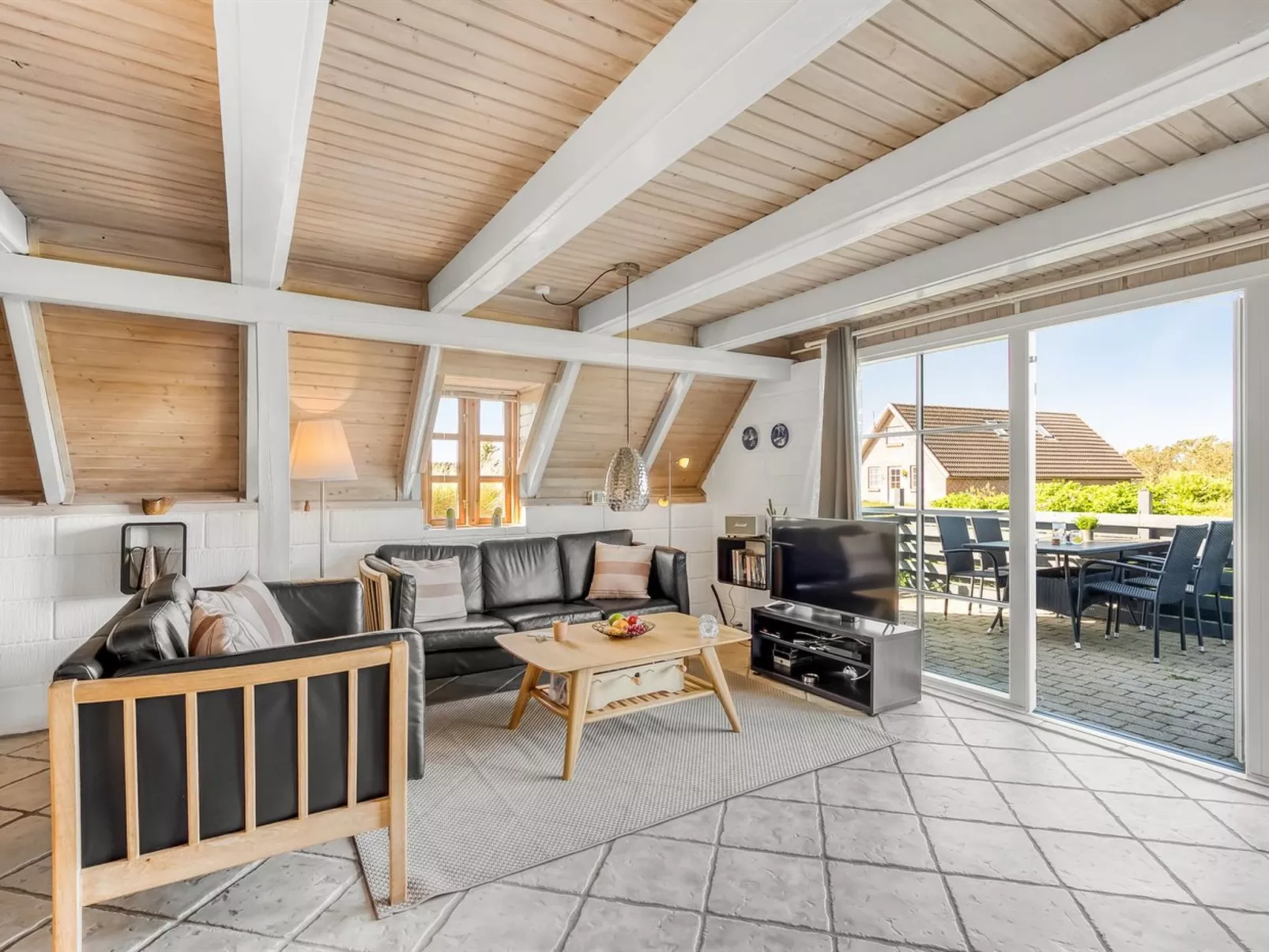 "Arlina" - 600m from the sea-Inside