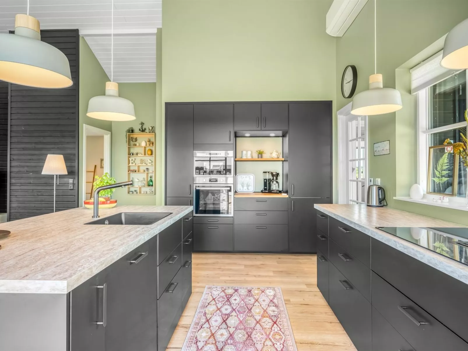 "Inola" - 1km from the sea-Inside