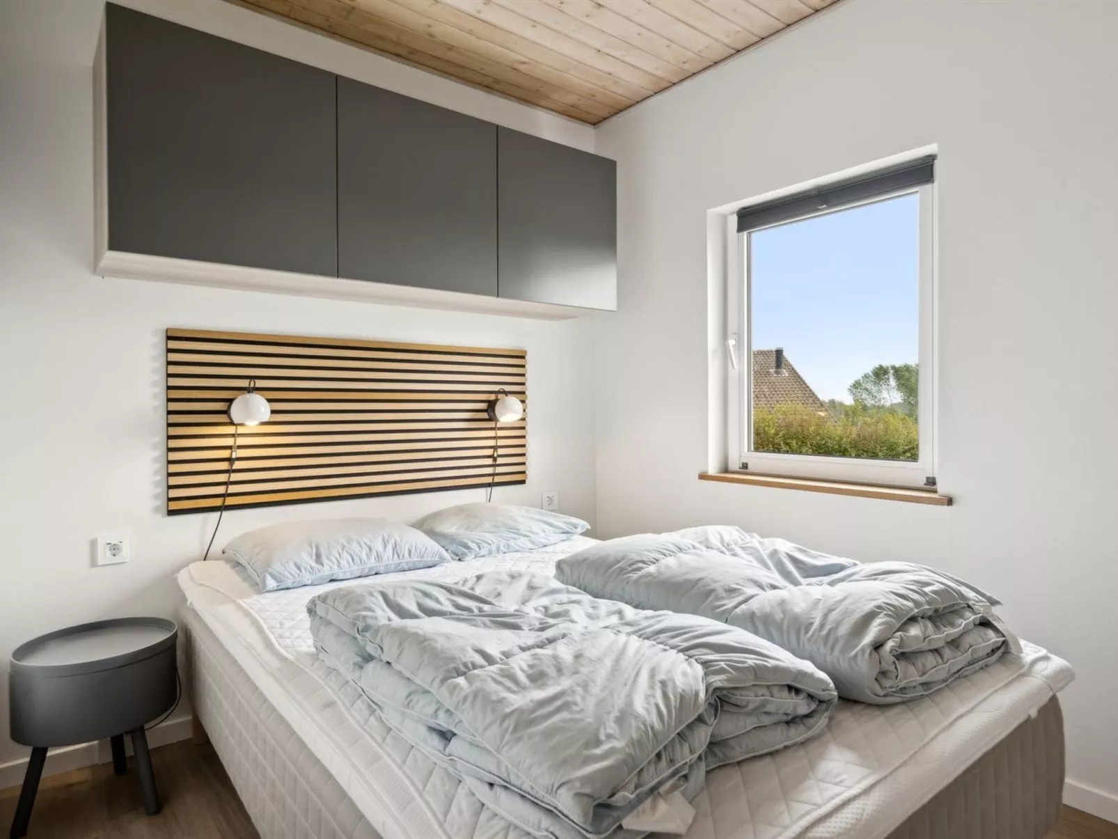 "Svenn" - 300m from the sea-Drinnen