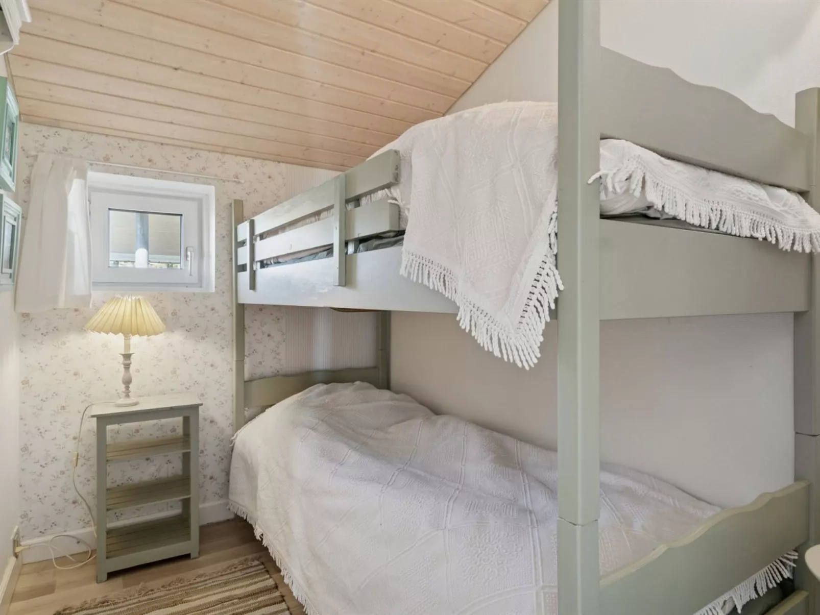 "Hening" - 50m from the sea-Drinnen