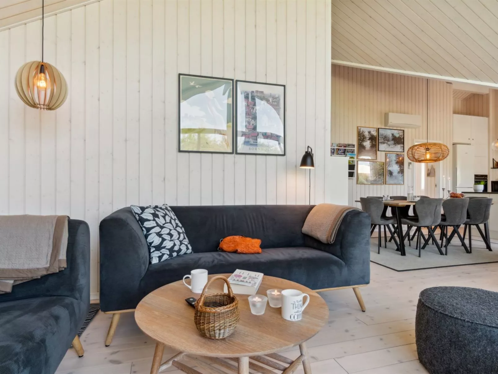 "Kristiarn" - 1.1km from the sea-Inside