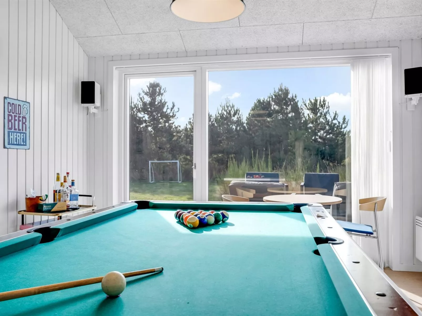 "Jale" - 900m from the sea-Drinnen