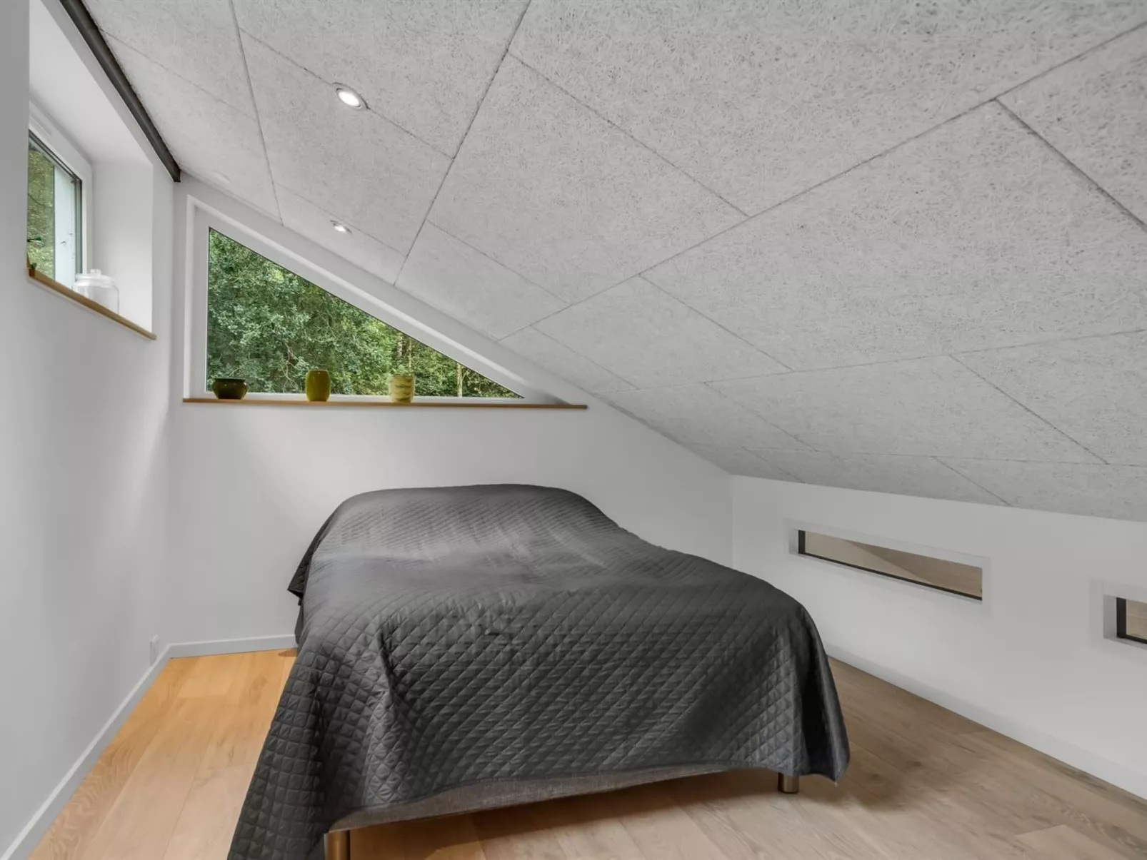 "Vicente" - 14km to the fjord-Inside