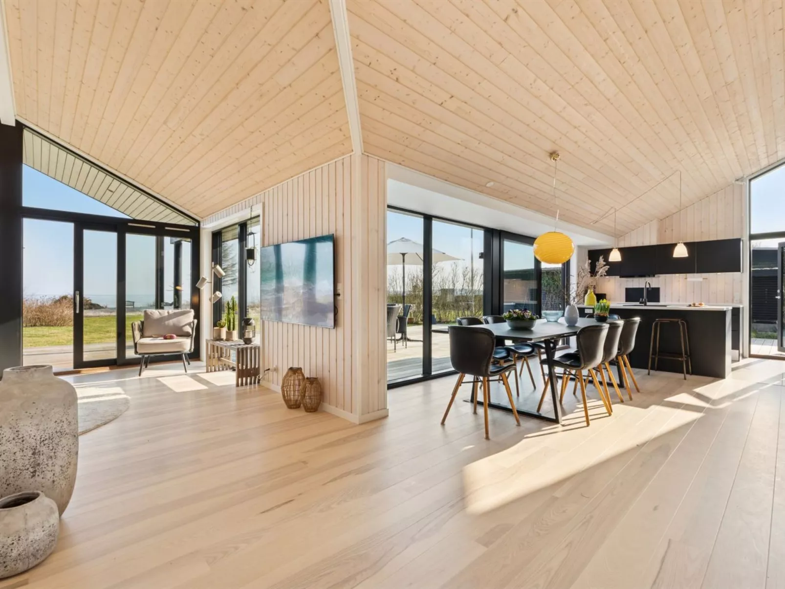 "Viveke" - 10m from the sea-Drinnen