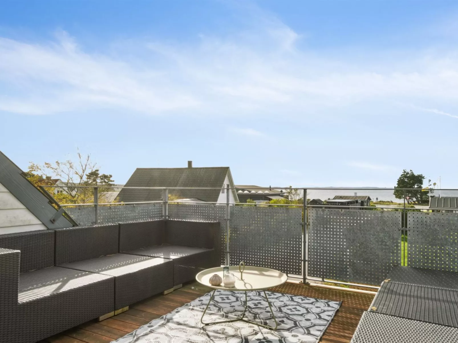 "Elmeri" - 200m from the sea-Draußen