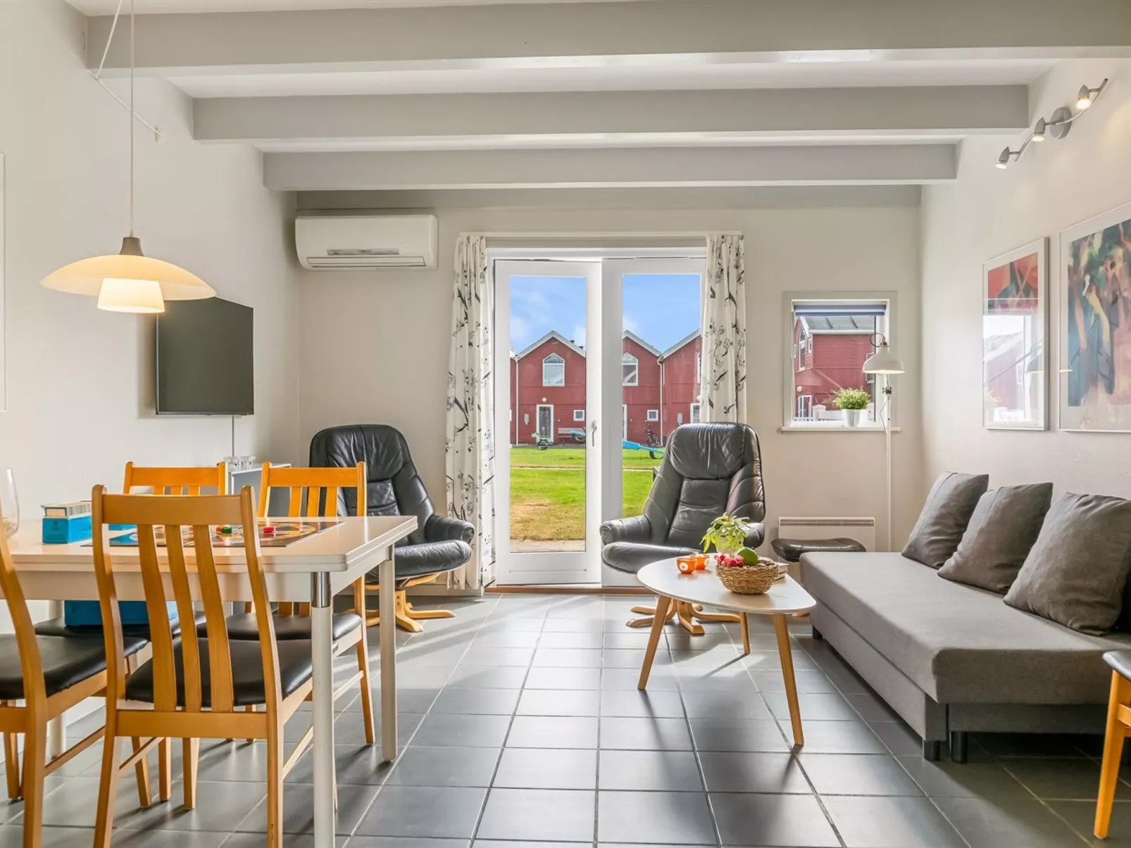 "Arton" -  from the sea-Inside