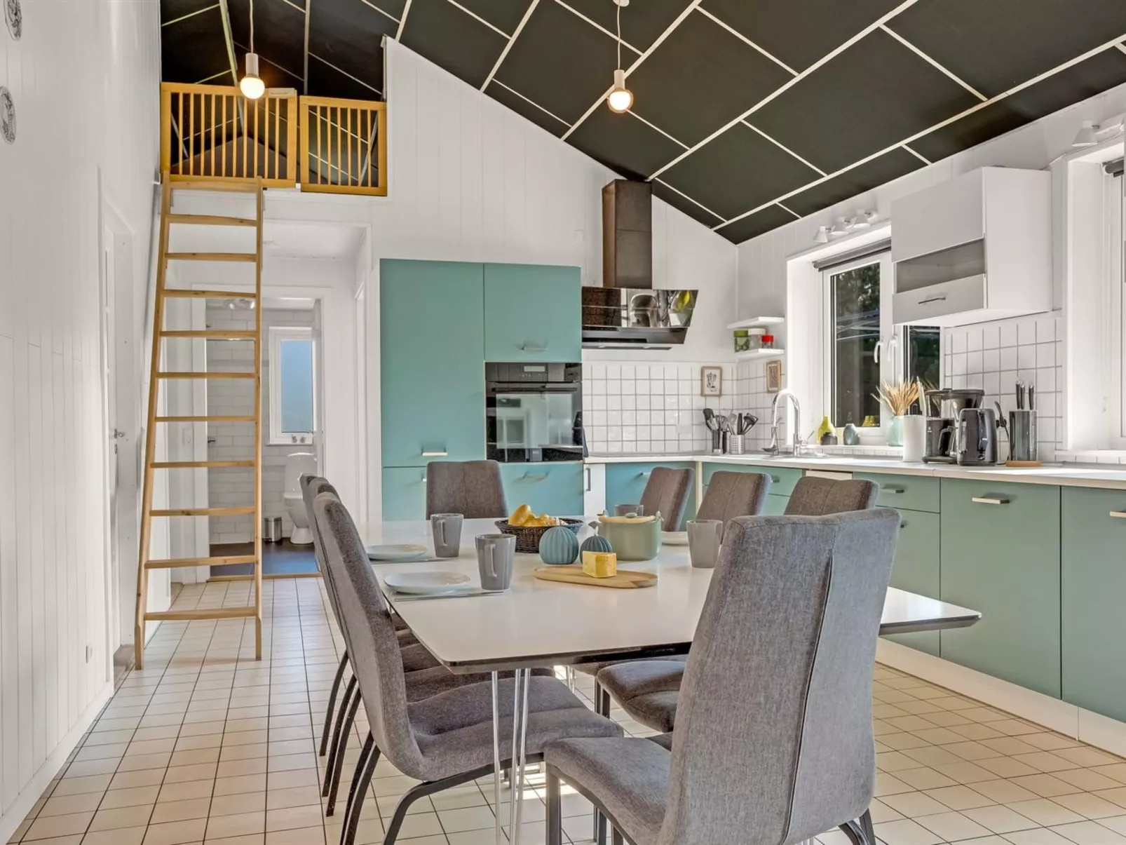 "Amdi" - 1.3km from the sea-Inside