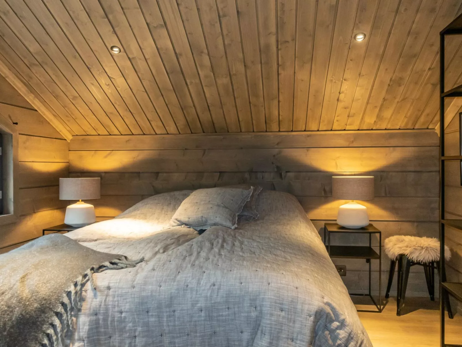 Willa levi west b-Dedans