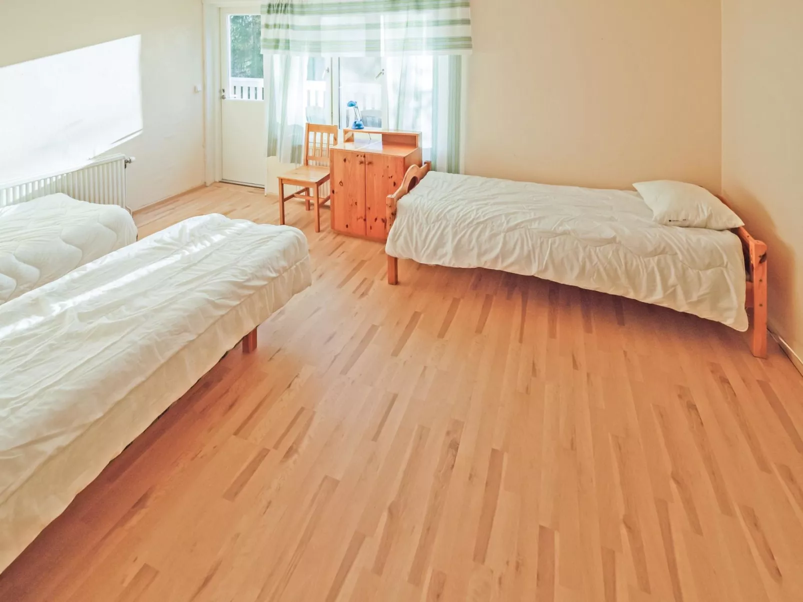 Lövgårdenin lohimaja-Inside