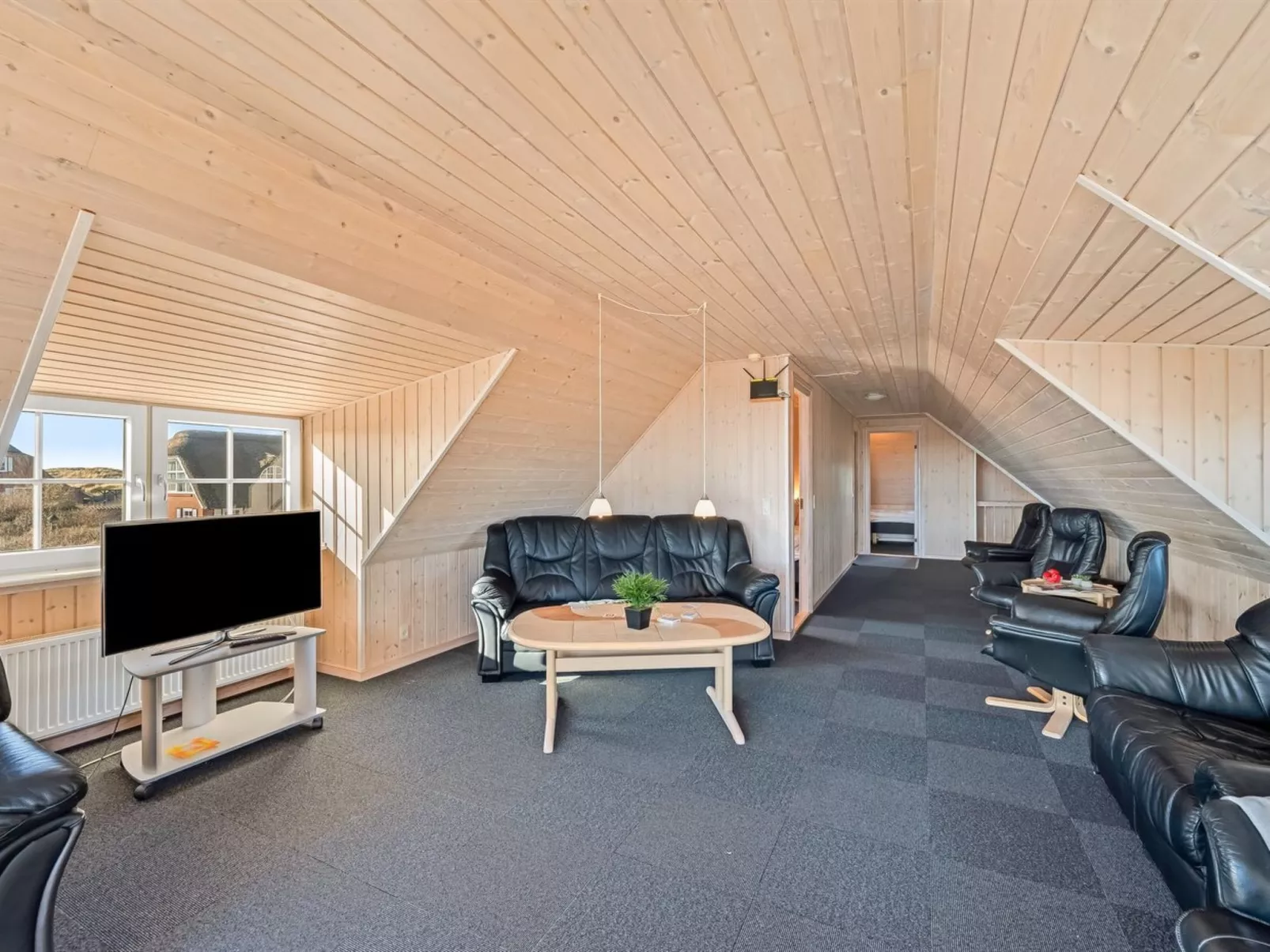 "Gytha" - 75m from the sea-Drinnen